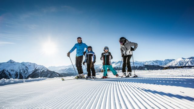 winter familienskigebiet hochzeiger